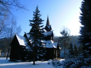 Novoron pohled na kostelk v Bl